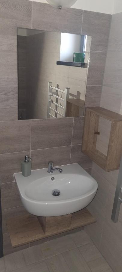 Alexej Apartmany Veľký Meder Extérieur photo