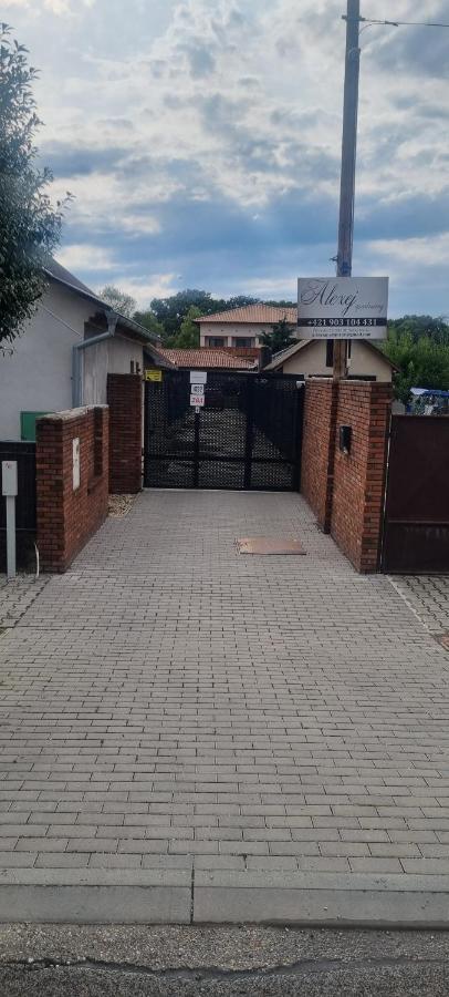 Alexej Apartmany Veľký Meder Extérieur photo