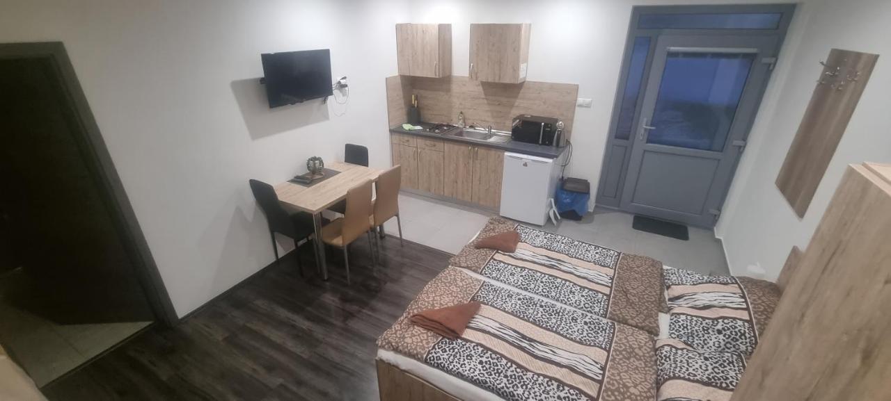 Alexej Apartmany Veľký Meder Extérieur photo